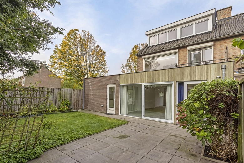 Bedrijfsruimteaanvan Renesseweg 19<br/> inEindhoven Bedrijfsruimteaanvan Renesseweg 19<br/> inEindhoven