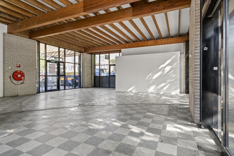 WinkelruimteaanRaadhuisplein 1<br/> inOosterbeek WinkelruimteaanRaadhuisplein 1<br/> inOosterbeek