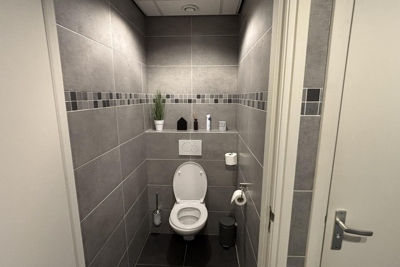 KantoorruimteaanPastoor Spieringsstraat 215<br/> inUden KantoorruimteaanPastoor Spieringsstraat 215<br/> inUden