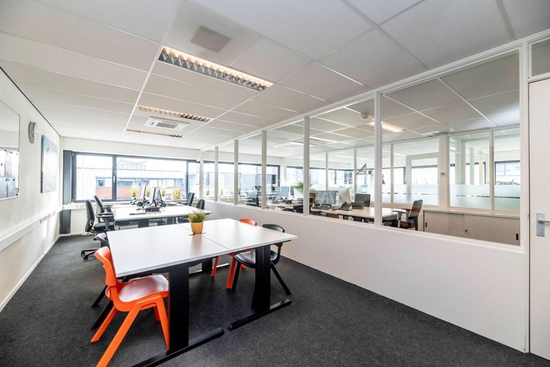 BedrijfsruimteaanAalborg 4<br/> inBarendrecht BedrijfsruimteaanAalborg 4<br/> inBarendrecht