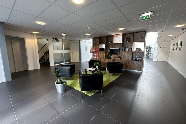 BedrijfsruimteaanLeeuwenhoekstraat 1<br/> inBerkel-Enschot BedrijfsruimteaanLeeuwenhoekstraat 1<br/> inBerkel-Enschot