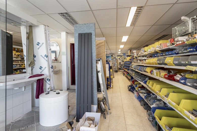 BedrijfsruimteaanOldenzaalsestraat 27 - 29<br/> inLosser