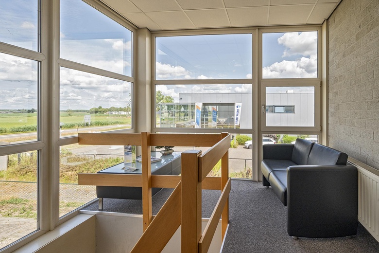 BedrijfsruimteaanRijthoek 11<br/> inHaaften