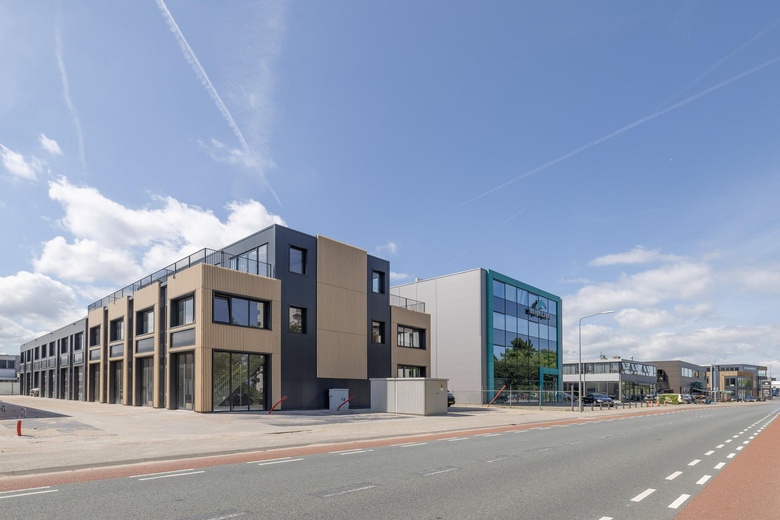 BedrijfsruimteaanHogeweyselaan 201 E<br/> inWeesp