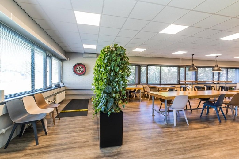 KantoorruimteaanMozartlaan 3<br/> inMaassluis KantoorruimteaanMozartlaan 3<br/> inMaassluis