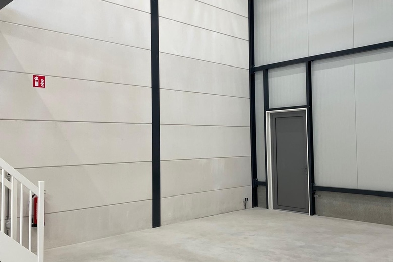 BedrijfsruimteaanKoningsbeltweg 74 A<br/> inAlmere