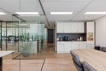 Bekijk foto 4 van Groen Van Prinsterersingel 45 Bekijk foto 4 van Groen Van Prinsterersingel 45