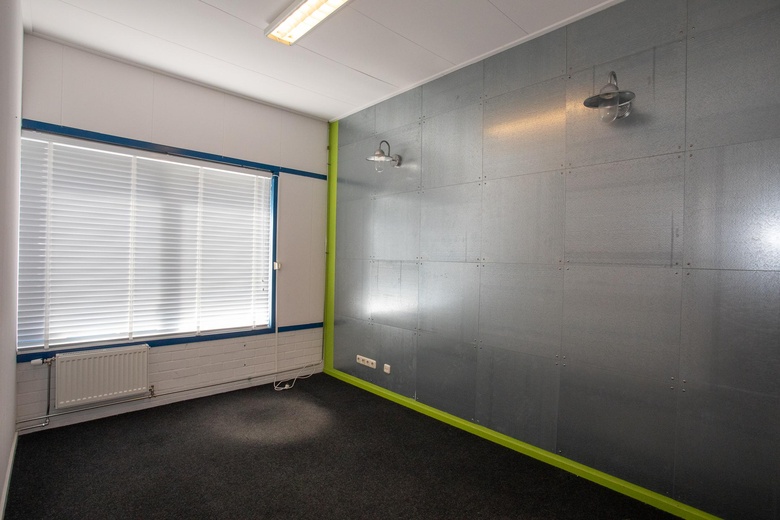 KantoorruimteaanParmentierweg 18<br/> inAlmelo KantoorruimteaanParmentierweg 18<br/> inAlmelo