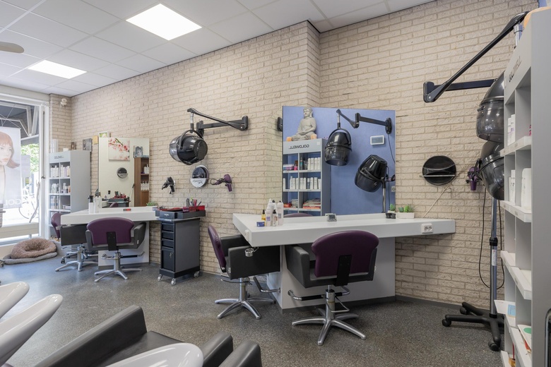 WinkelruimteaanHerenstraat 94<br/> inVoorhout WinkelruimteaanHerenstraat 94<br/> inVoorhout