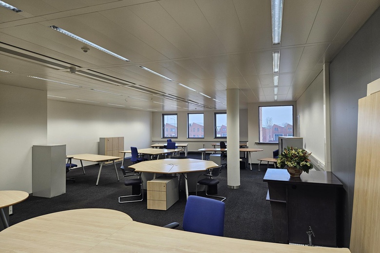 KantoorruimteaanBozenhoven 93<br/> inMijdrecht KantoorruimteaanBozenhoven 93<br/> inMijdrecht