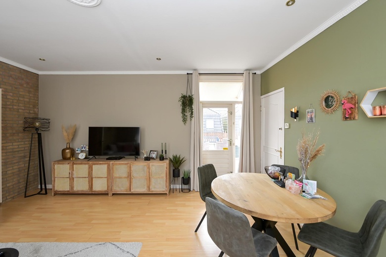 BedrijfsruimteaanWarmoesstraat 37<br/> inWormerveer BedrijfsruimteaanWarmoesstraat 37<br/> inWormerveer