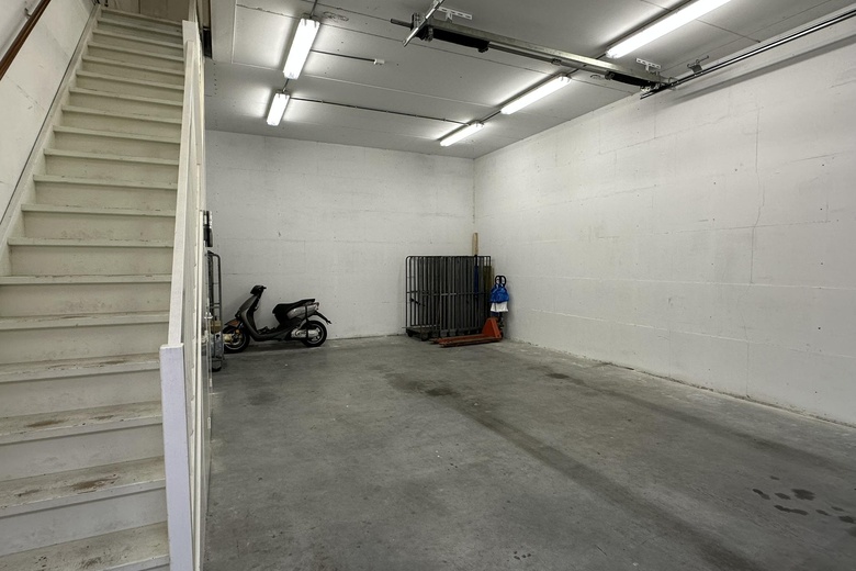 BedrijfsruimteaanParallelweg 23<br/> inVolendam