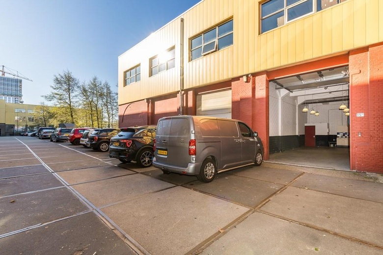 KantoorruimteaanPiekstraat 15 35<br/> inRotterdam KantoorruimteaanPiekstraat 15 35<br/> inRotterdam