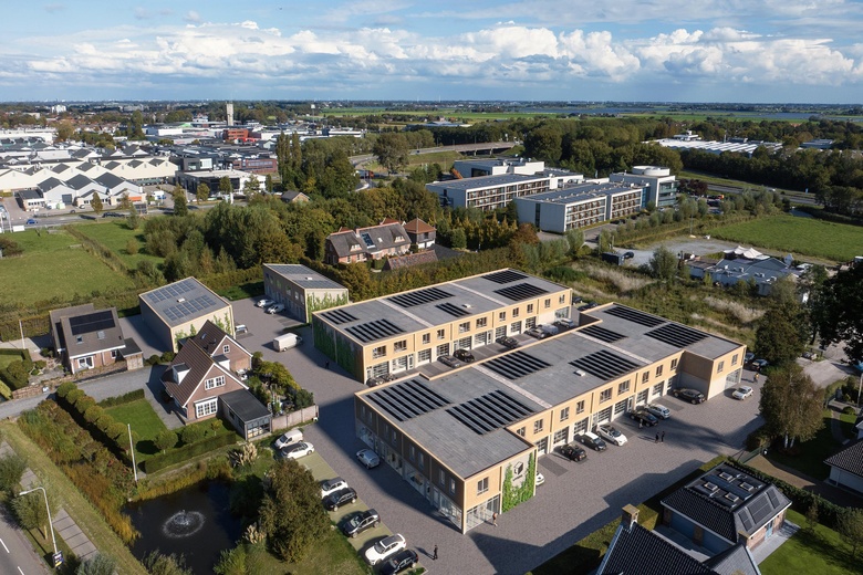 BedrijfsruimteaanRijksstraatweg 56 - 58<br/> inSassenheim BedrijfsruimteaanRijksstraatweg 56 - 58<br/> inSassenheim