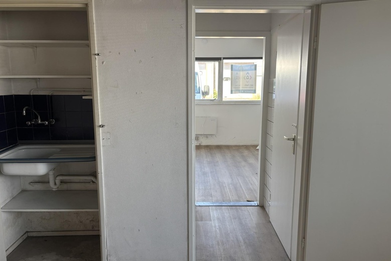 BedrijfsruimteaanSatijnbloem 18<br/> inRotterdam