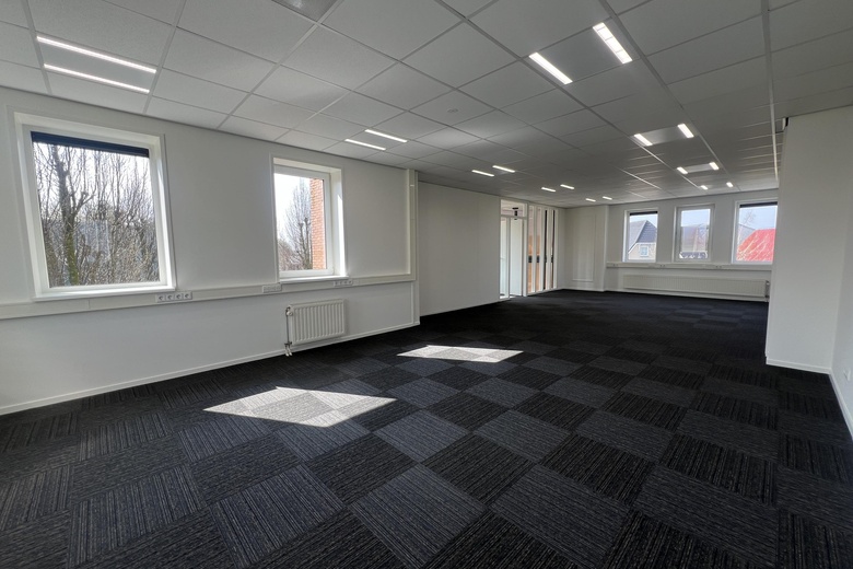 BedrijfsruimteaanAmbachtsstraat 6<br/> inZuid-Beijerland