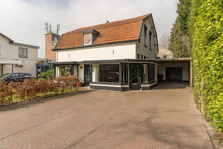 Bekijk foto 1 van Stationslaan 56