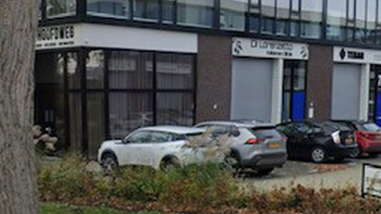 Kantoorruimte Bedrijfsruimte Winkelruimte kopen of huren in Capelle aan