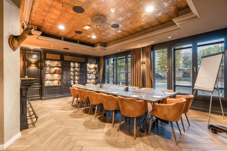 HorecaaanStationsplein | Stationsstraat - Antje 0 ong<br/> inWeert