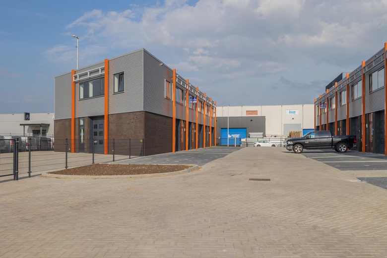 BedrijfsruimteaanCilinderweg 91 - 95<br/> inRoelofarendsveen