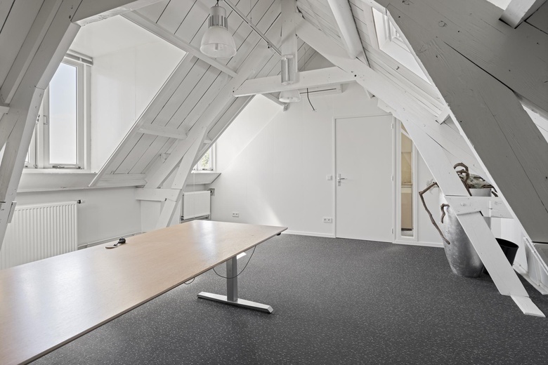 KantoorruimteaanArnhemsestraatweg 8<br/> inVelp