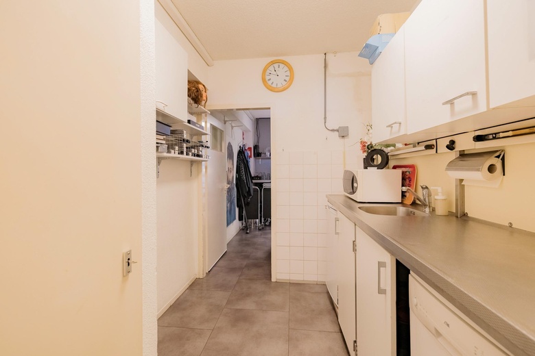 WinkelruimteaanEssenlaan 46 a<br/> inSassenheim WinkelruimteaanEssenlaan 46 a<br/> inSassenheim
