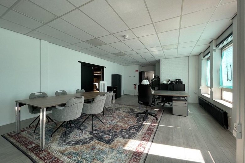 BedrijfsruimteaanVlotbrugweg 10<br/> inAlmere BedrijfsruimteaanVlotbrugweg 10<br/> inAlmere