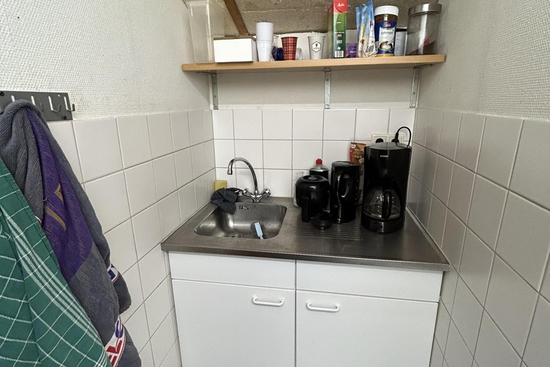 BedrijfsruimteaanHoogeveenenweg 4 h<br/> inNieuwerkerk aan den IJssel