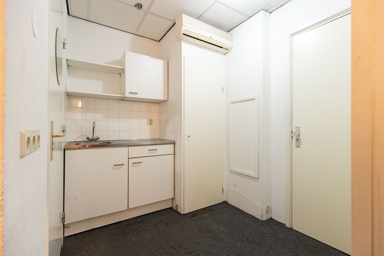 WinkelruimteaanLiesveld 146<br/> inVlaardingen WinkelruimteaanLiesveld 146<br/> inVlaardingen