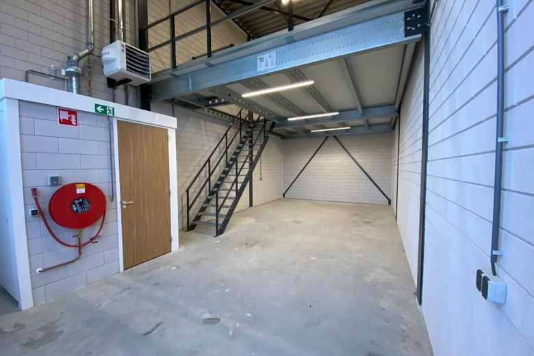 Bedrijfsruimte Dordrecht - Pieter Zeemanweg 30 H - Foto 4
