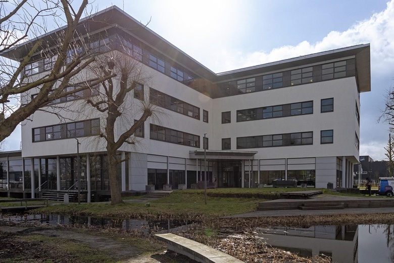 KantoorruimteaanLangesteijn 112<br/> inHendrik-Ido-Ambacht KantoorruimteaanLangesteijn 112<br/> inHendrik-Ido-Ambacht