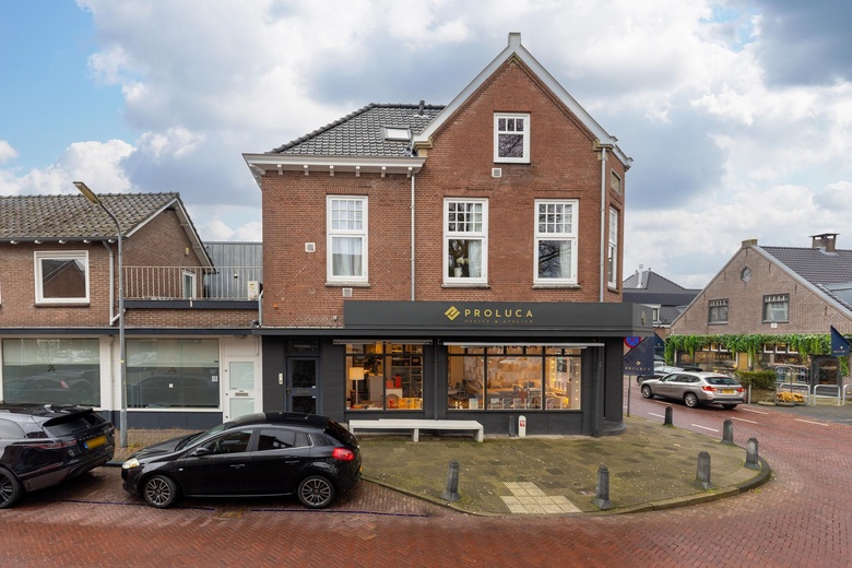 WinkelruimteaanNaarderstraat 23<br/> inLaren WinkelruimteaanNaarderstraat 23<br/> inLaren