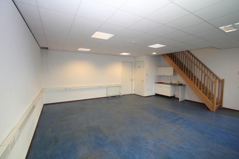 BedrijfsruimteaanZwaalweg 7<br/> inBarendrecht