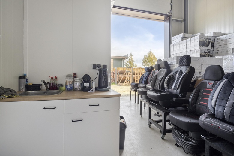 BedrijfsruimteaanHet Bassin 27 c<br/> inVriezenveen