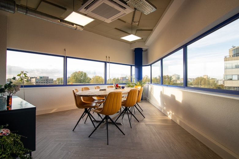 KantoorruimteaanOverschiestraat 63<br/> inAmsterdam