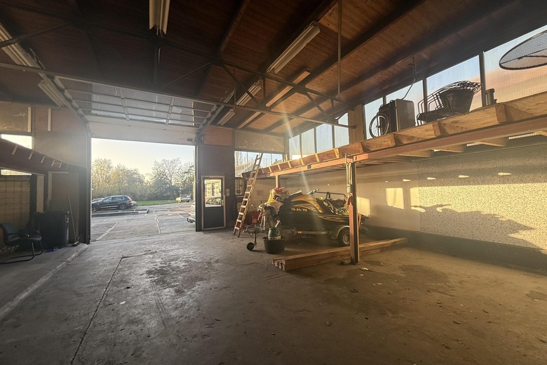 BedrijfsruimteaanKerkstraat 34 a<br/> inGroot-Ammers