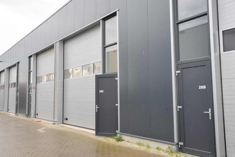 BedrijfsruimteaanZompstraat 28 c<br/> inRaalte BedrijfsruimteaanZompstraat 28 c<br/> inRaalte