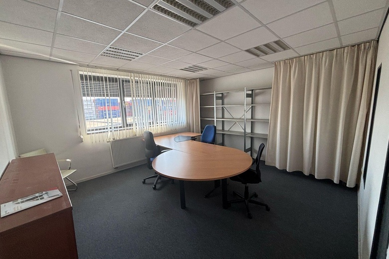 KantoorruimteaanSiloweg 642<br/> inDen Bosch KantoorruimteaanSiloweg 642<br/> inDen Bosch