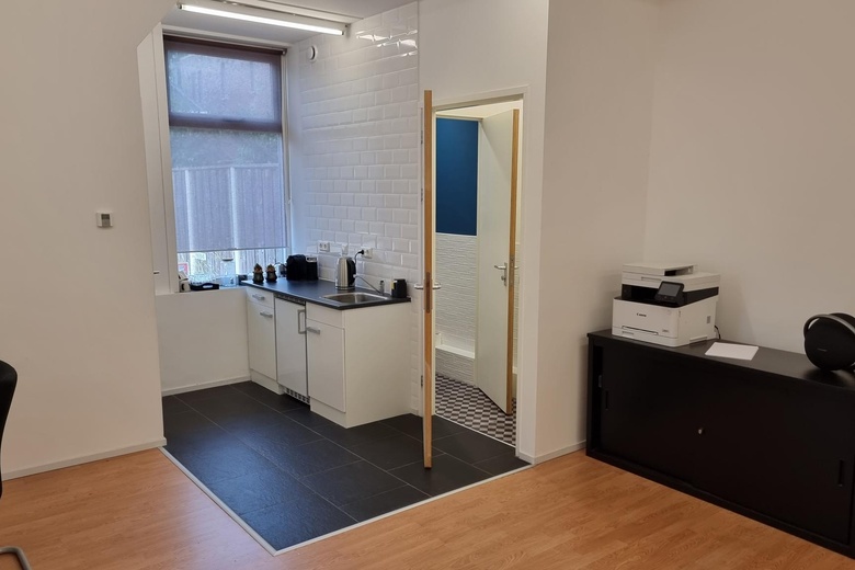 KantoorruimteaanRoombekerveld 43<br/> inEnschede KantoorruimteaanRoombekerveld 43<br/> inEnschede