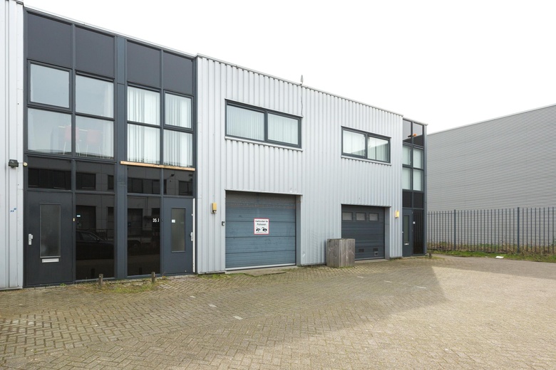 KantoorruimteaanWeg en Land 35 j<br/> inBergschenhoek