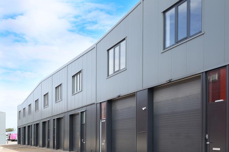 BedrijfsruimteaanVan der Waalsstraat 44 J<br/> inZoetermeer