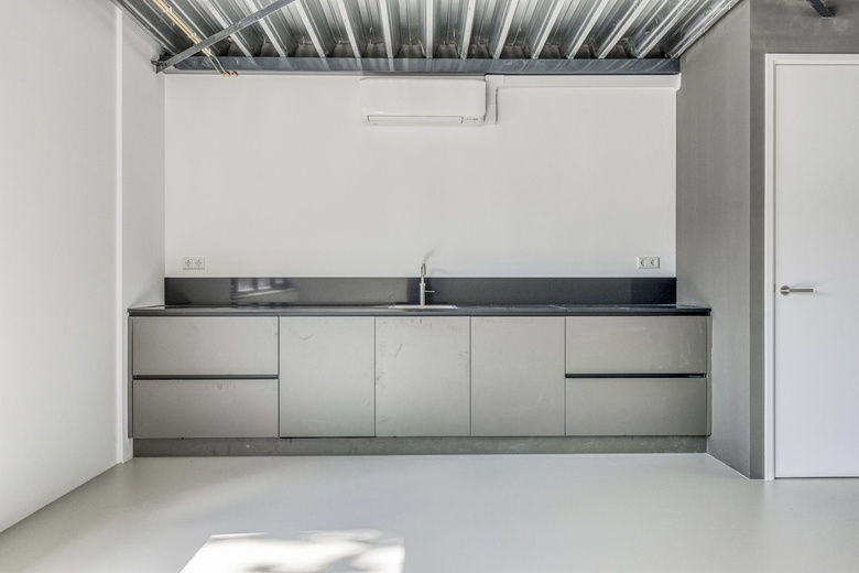 BedrijfsruimteaanAmersfoortsestraat 76 13<br/> inSoesterberg BedrijfsruimteaanAmersfoortsestraat 76 13<br/> inSoesterberg
