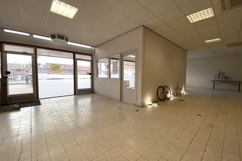 WinkelruimteaanMarktplein 12<br/> inGeulle WinkelruimteaanMarktplein 12<br/> inGeulle