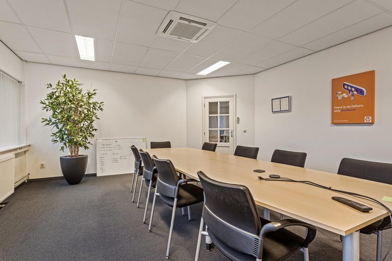 BedrijfsruimteaanTieleman en Drosweg 17<br/> inLeiden