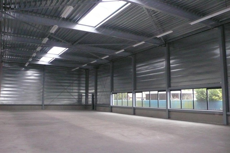 BedrijfsruimteaanVennestraat 4<br/> inLisse