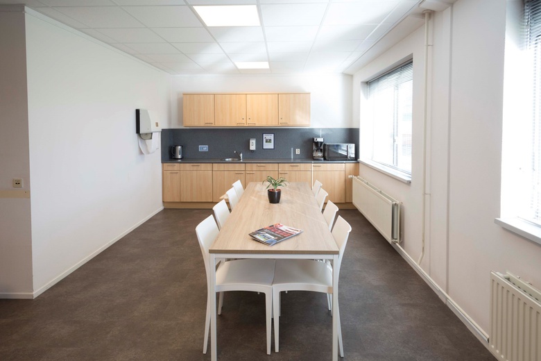 KantoorruimteaanSteenovenweg 5<br/> inHelmond KantoorruimteaanSteenovenweg 5<br/> inHelmond