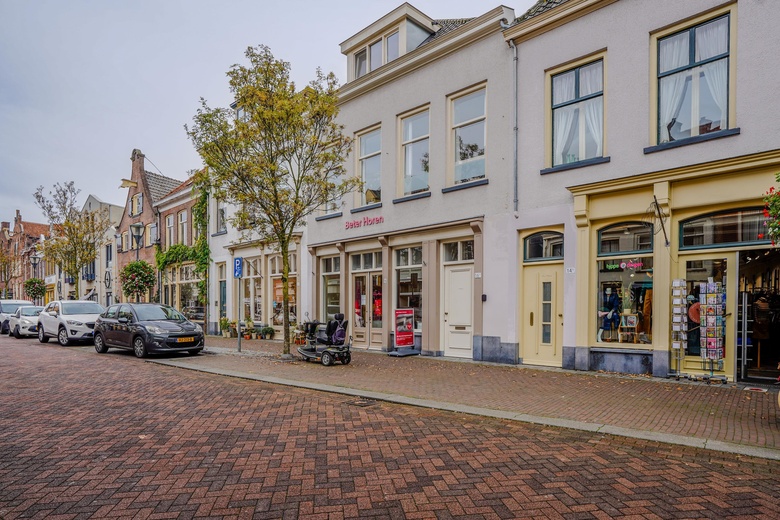 Bekijk foto 1 van Laarstraat 16