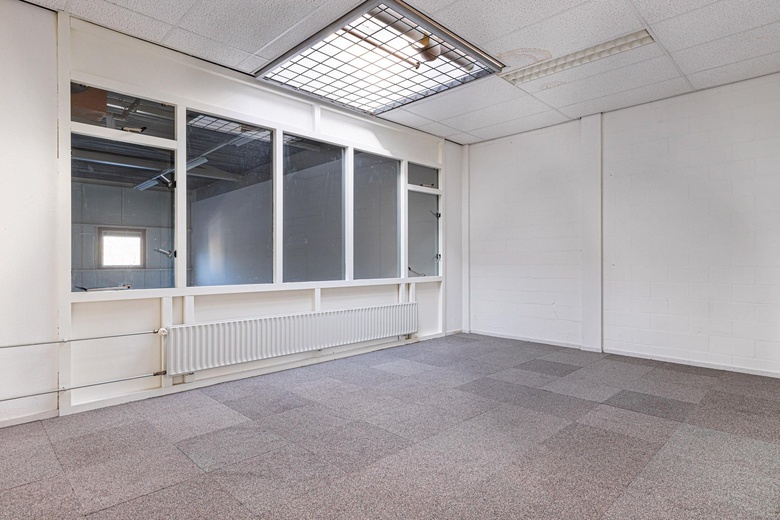 BedrijfsruimteaanEuromarkt 127<br/> inAlphen aan den Rijn