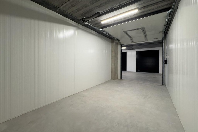 BedrijfsruimteaanIndustrieweg 69 78<br/> inBerkel en Rodenrijs