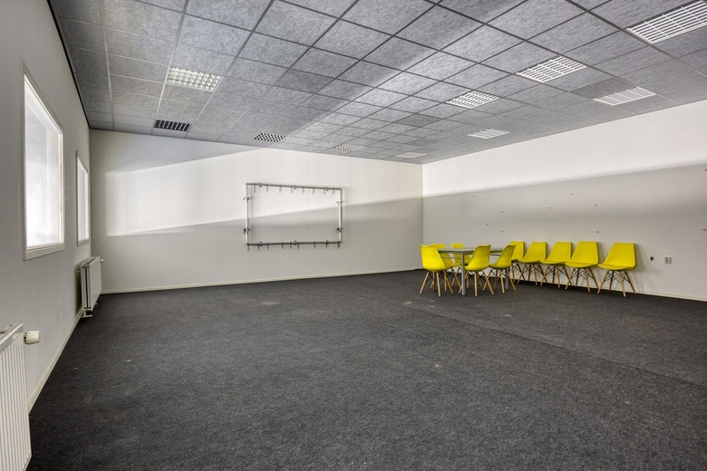 BedrijfsruimteaanTinus van der Sijdestraat 7<br/> inSprang